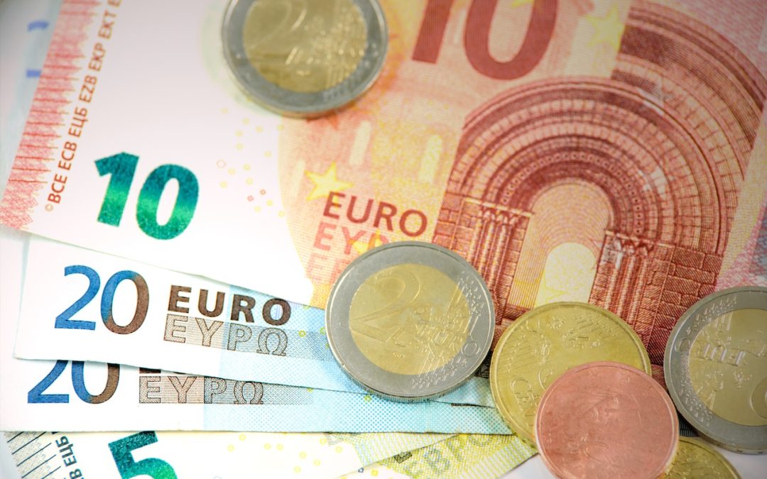 ¿Cómo reconocer Euros (€) auténticos?