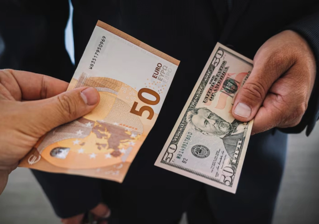 Requisitos para cambiar divisas en Colombia de forma segura y legal 1 cambio de divisas en Colombia