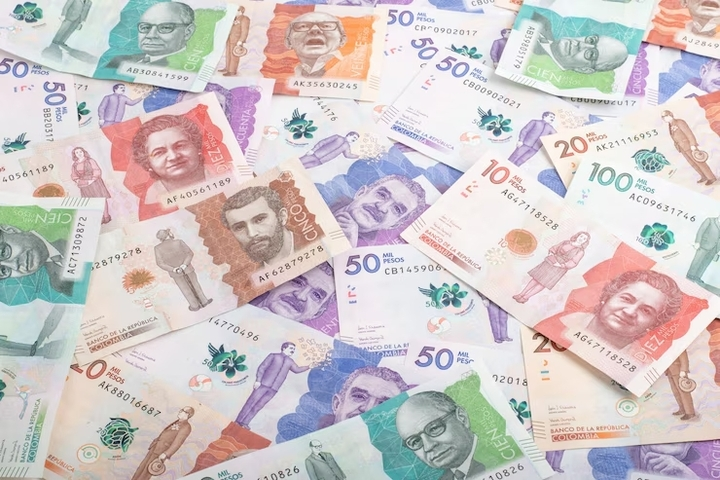 Pesos colombianos